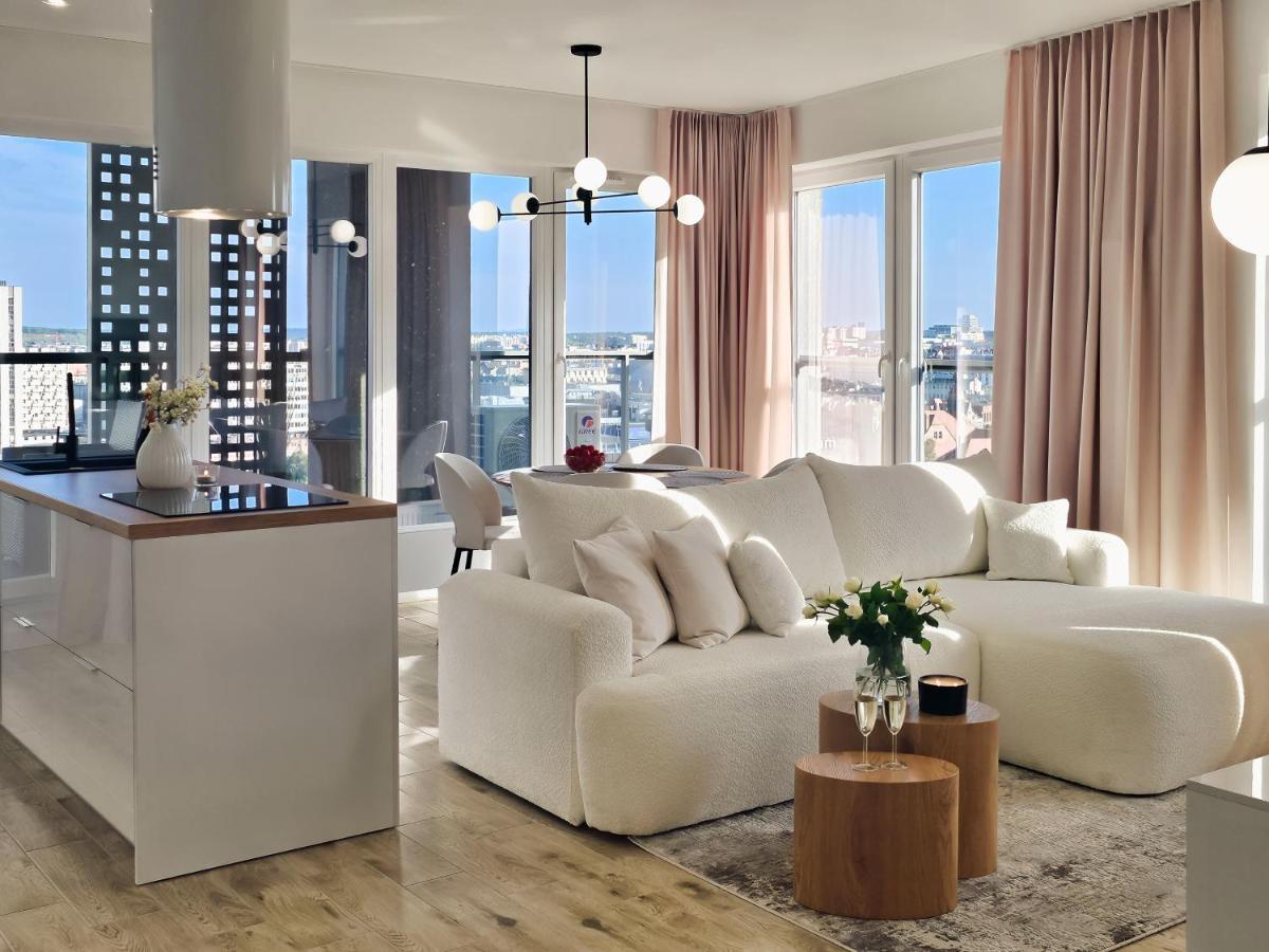 קטוביץ Urban Apartments Luxury Skyline Sokolska Towers 30A, 2 Free Garages, Gym & Sauna, Self Check-In מראה חיצוני תמונה