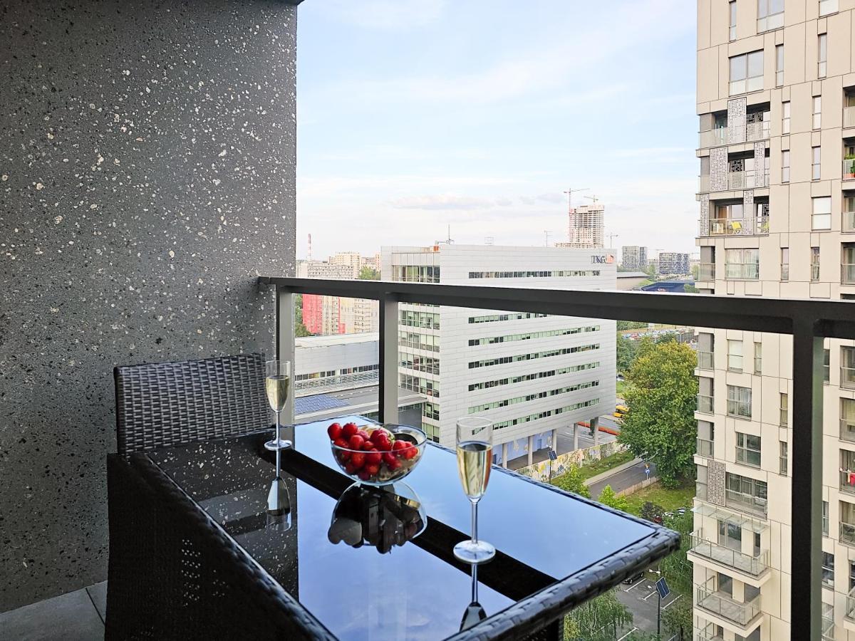 קטוביץ Urban Apartments Luxury Skyline Sokolska Towers 30A, 2 Free Garages, Gym & Sauna, Self Check-In מראה חיצוני תמונה