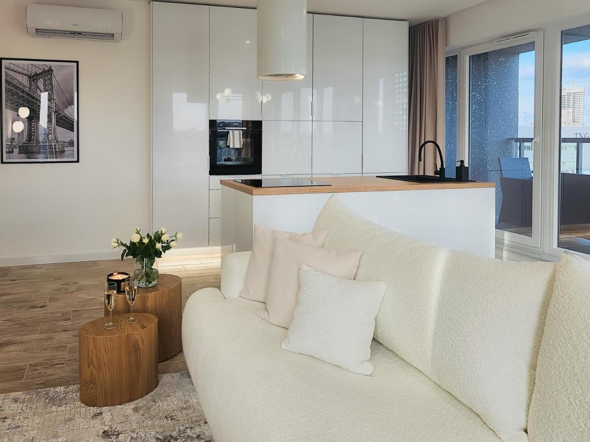 קטוביץ Urban Apartments Luxury Skyline Sokolska Towers 30A, 2 Free Garages, Gym & Sauna, Self Check-In מראה חיצוני תמונה