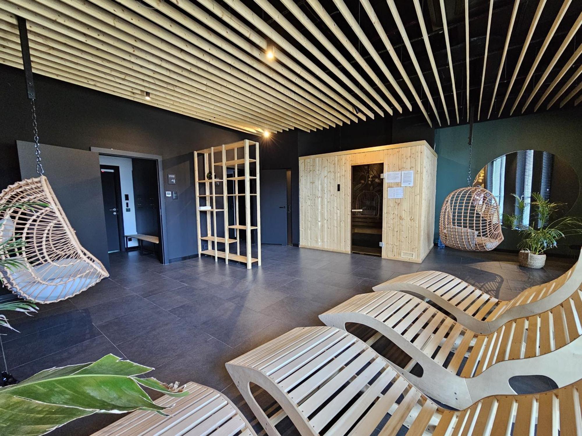 קטוביץ Urban Apartments Luxury Skyline Sokolska Towers 30A, 2 Free Garages, Gym & Sauna, Self Check-In מראה חיצוני תמונה